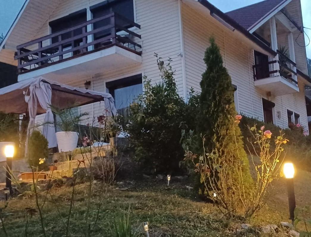 Villa Casa Irina Piatra Neamţ Exterior foto